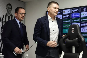 Čudna tišina u Humskoj posle Skupštine, ni Blagojević još nije siguran?!